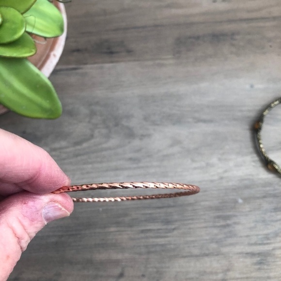 Lot Variety of Bangle Bracelets-Gold and Silver - Picture 8 of 10